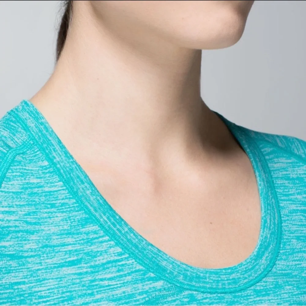 lululemon athletica Women's Turquoise Heather Short Sleeve Tee
